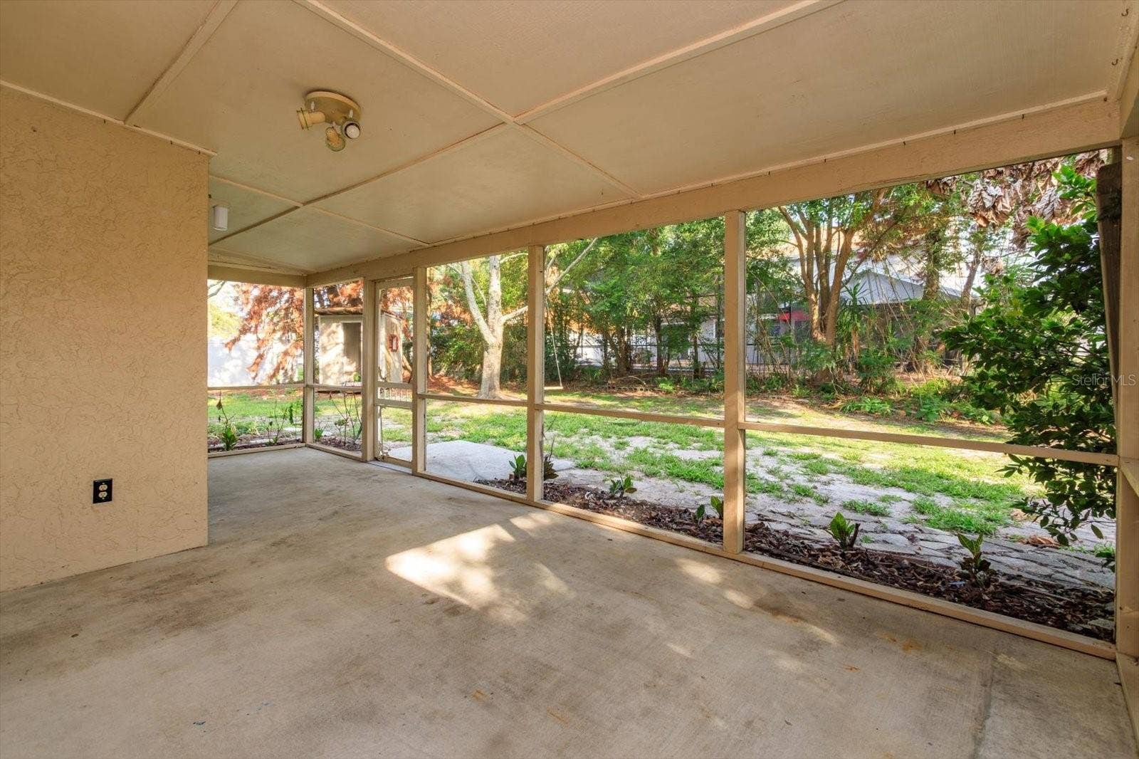 7925 SNOWBERRY CIRCLE, Orlando, FL 32819 7925 SNOWBERRY CIRCLE, Orlando, FL 32819