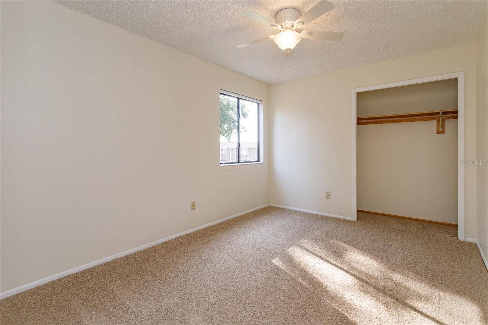 7925 SNOWBERRY CIRCLE, Orlando, FL 32819 7925 SNOWBERRY CIRCLE, Orlando, FL 32819