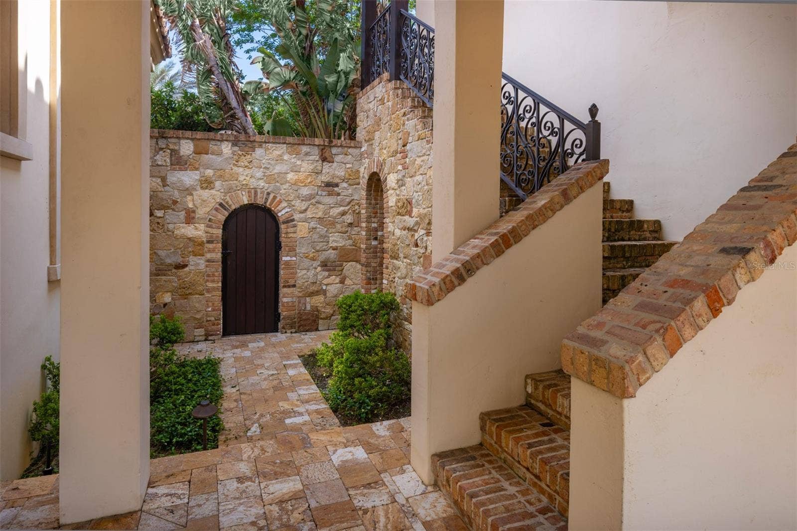 6119 GROSVENOR SHORE DRIVE, Windermere, FL 34786 6119 GROSVENOR SHORE DRIVE, Windermere, FL 34786