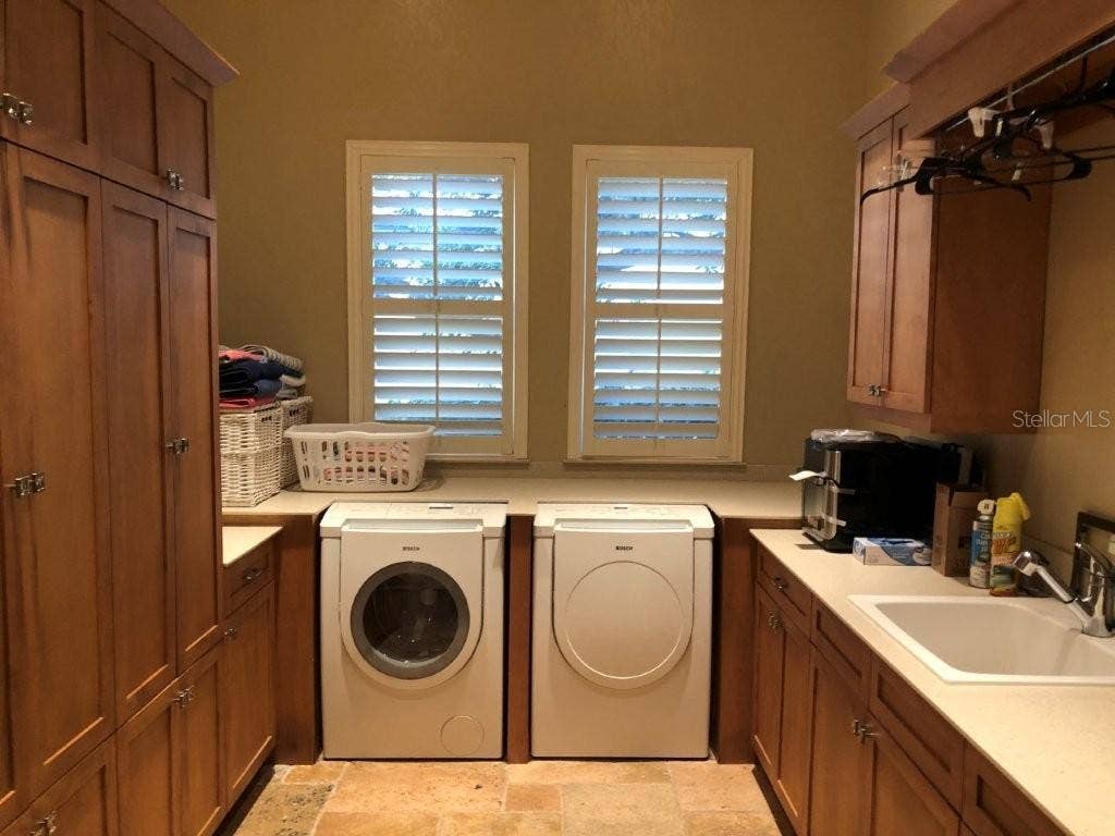 1238 LAKE WHITNEY DRIVE, Windermere, FL 34786 Laundry room/Utility room
