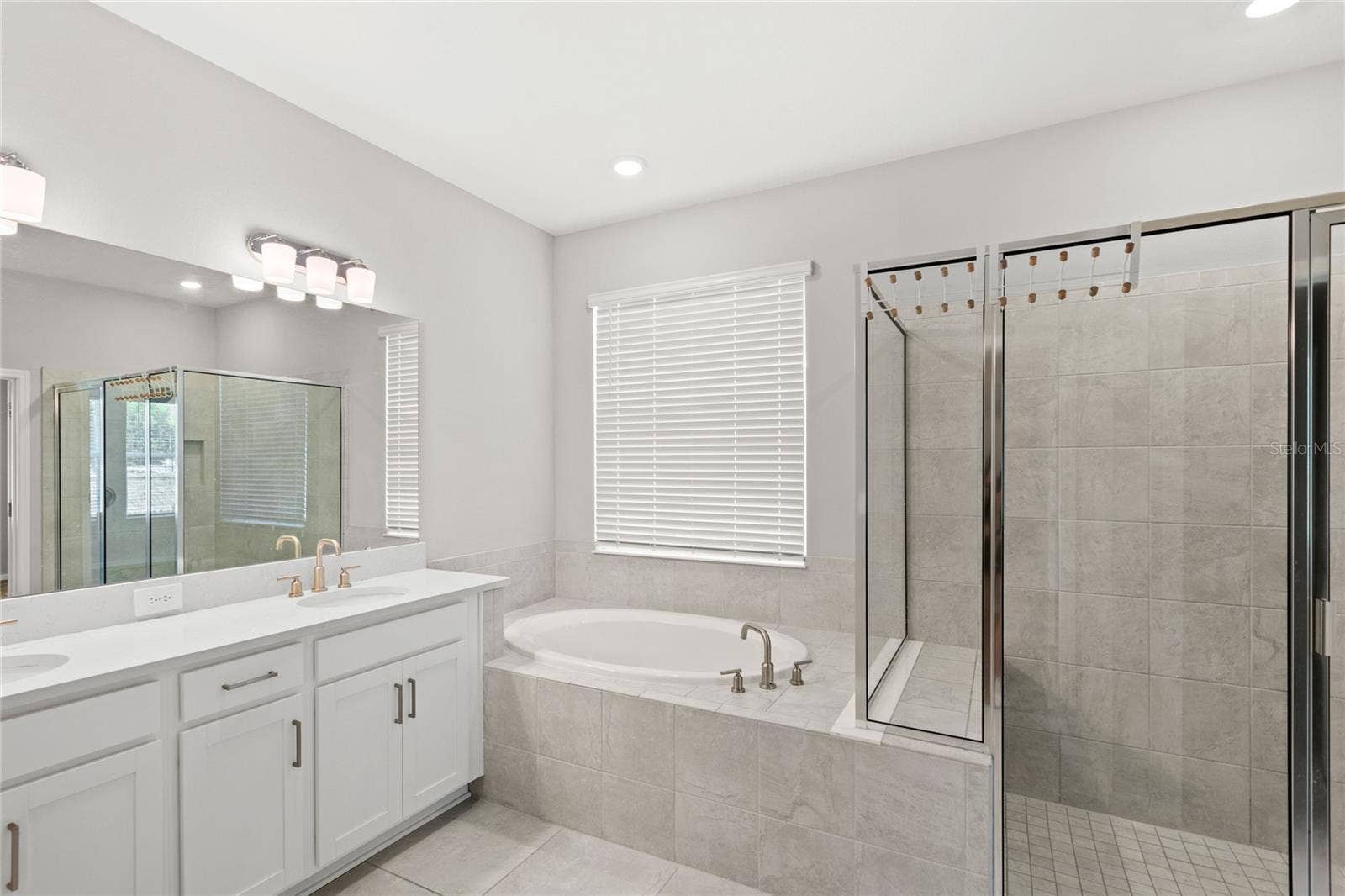 Primary en suite