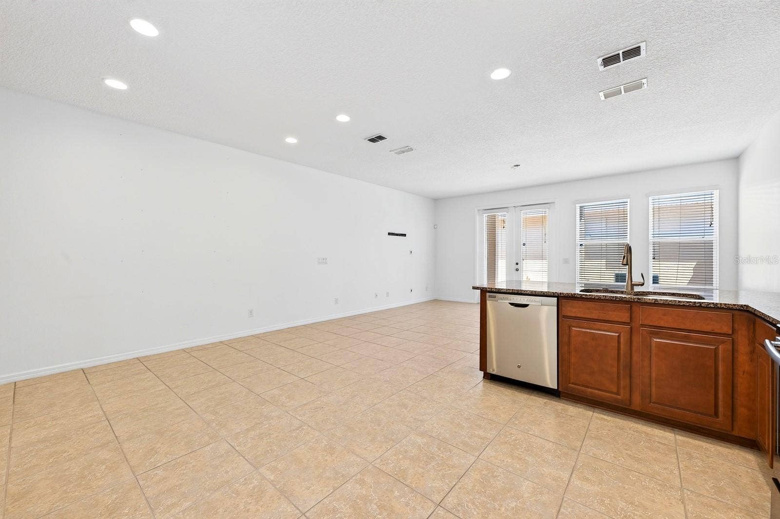 11429 BROWNSTONE STREET, Windermere, FL 34786 Open Kitchen.