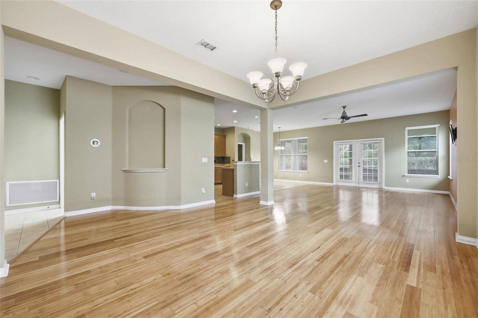 13137 PENSHURST LANE, Windermere, FL 34786 13137 PENSHURST LANE, Windermere, FL 34786