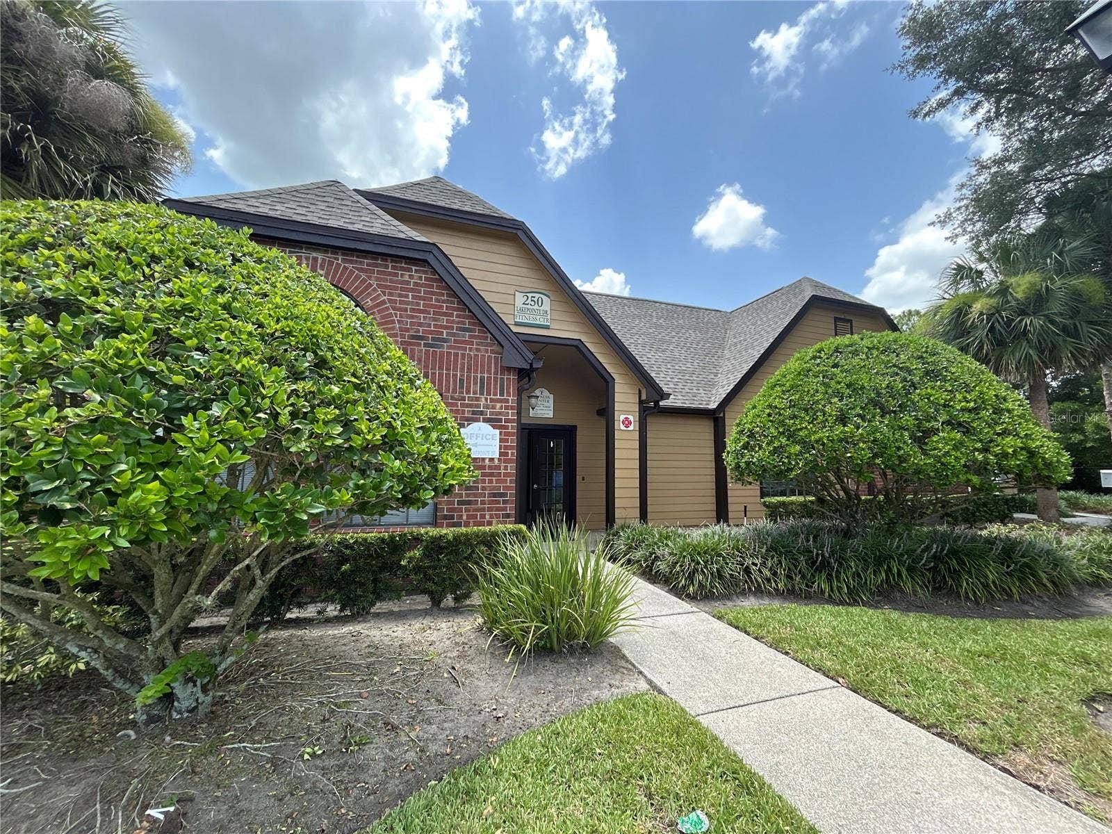 380 LAKEPOINTE DRIVE, #202, Altamonte Springs, FL 32701 380 LAKEPOINTE DRIVE, #202, Altamonte Springs, FL 32701