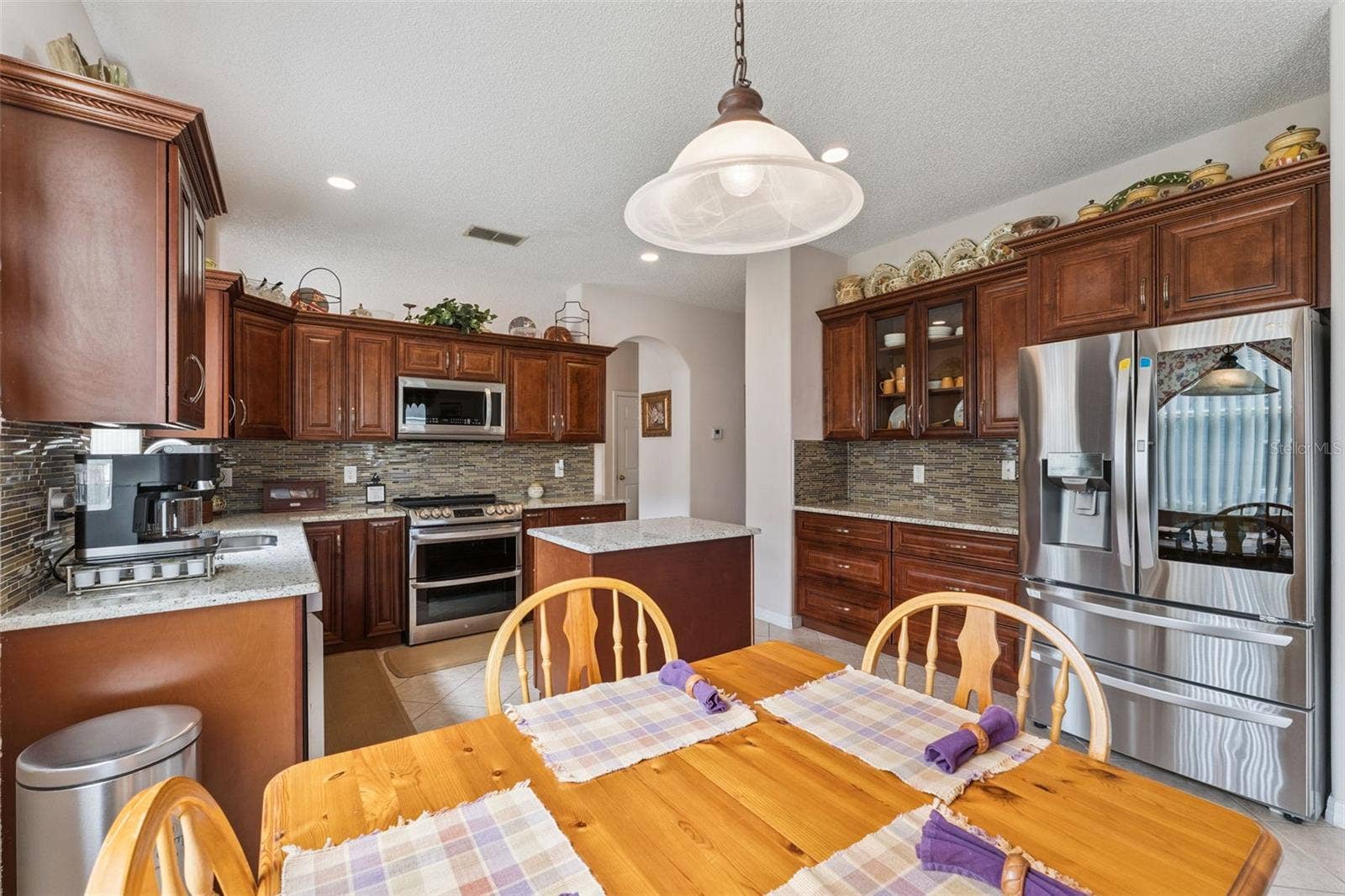 9955 MEDALLION BLUFF LANE, Orlando, FL 32829 Kitchen