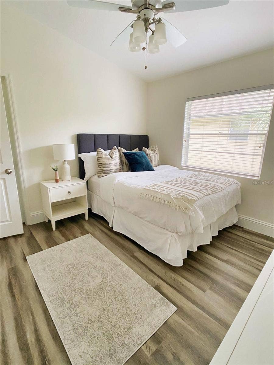 2400 LAUDERDALE COURT, Orlando, FL 32805 2400 LAUDERDALE COURT, Orlando, FL 32805