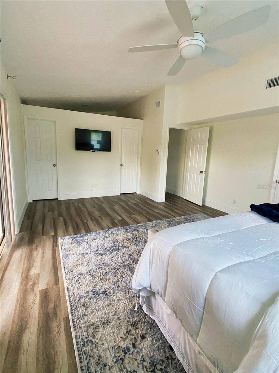 2400 LAUDERDALE COURT, Orlando, FL 32805 2400 LAUDERDALE COURT, Orlando, FL 32805