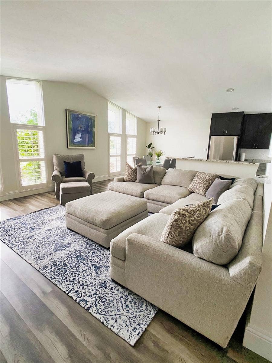 2400 LAUDERDALE COURT, Orlando, FL 32805 2400 LAUDERDALE COURT, Orlando, FL 32805