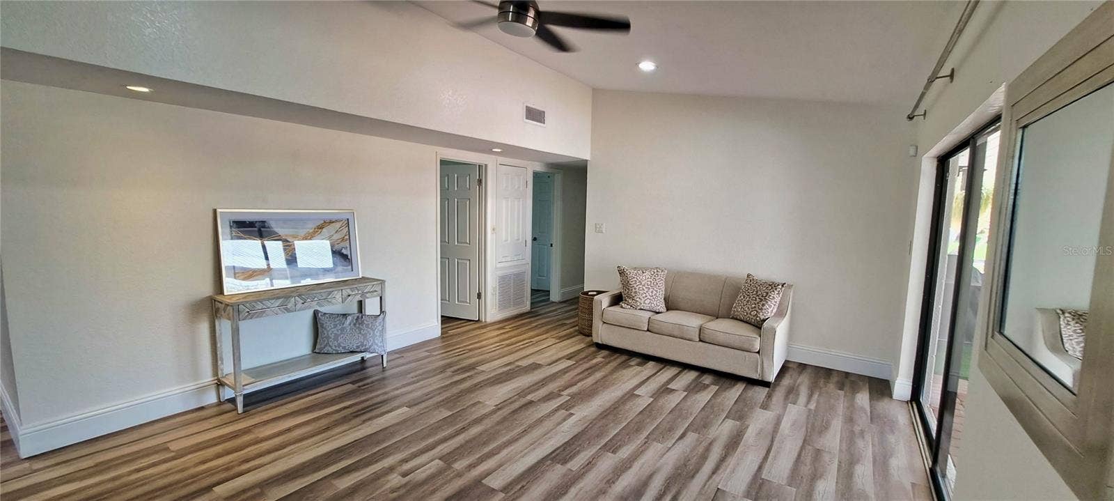 2400 LAUDERDALE COURT, Orlando, FL 32805 2400 LAUDERDALE COURT, Orlando, FL 32805