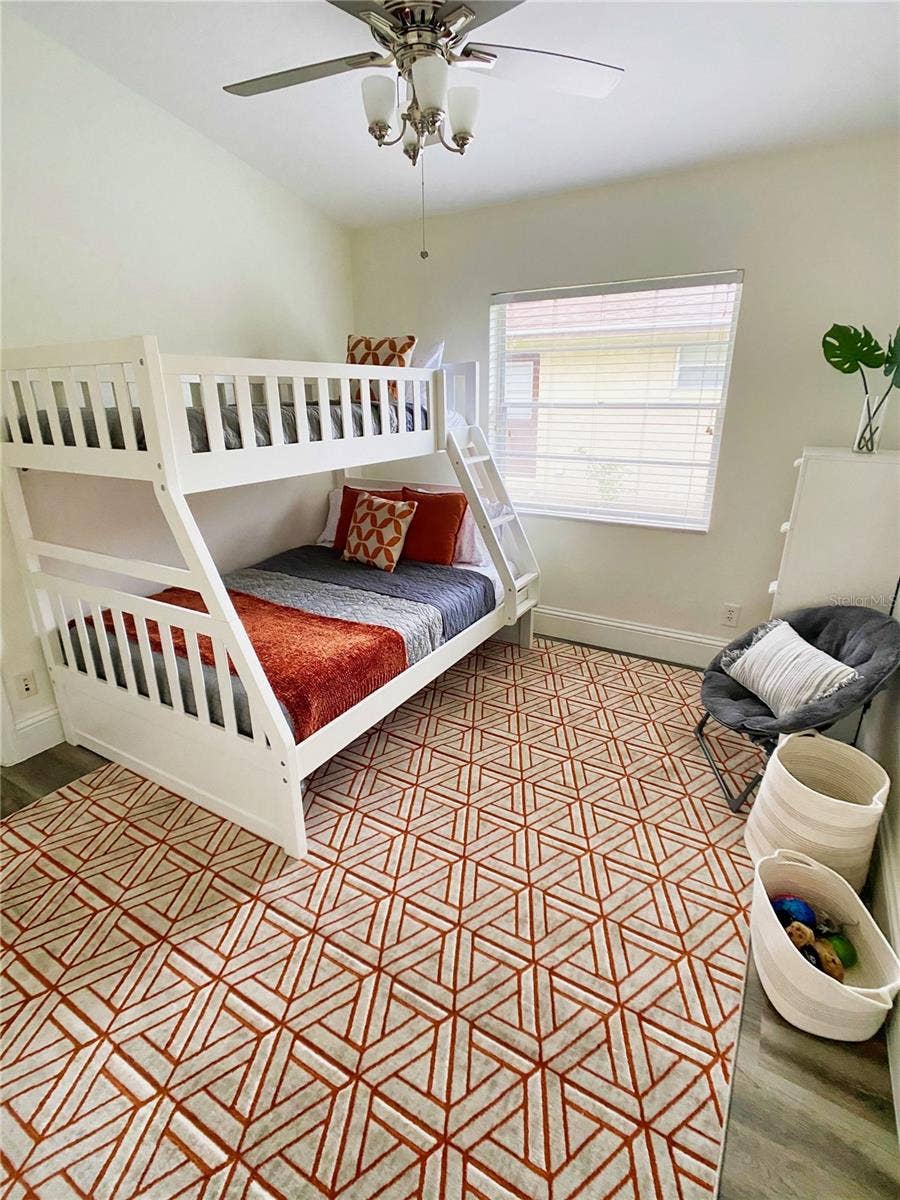 2400 LAUDERDALE COURT, Orlando, FL 32805 2400 LAUDERDALE COURT, Orlando, FL 32805