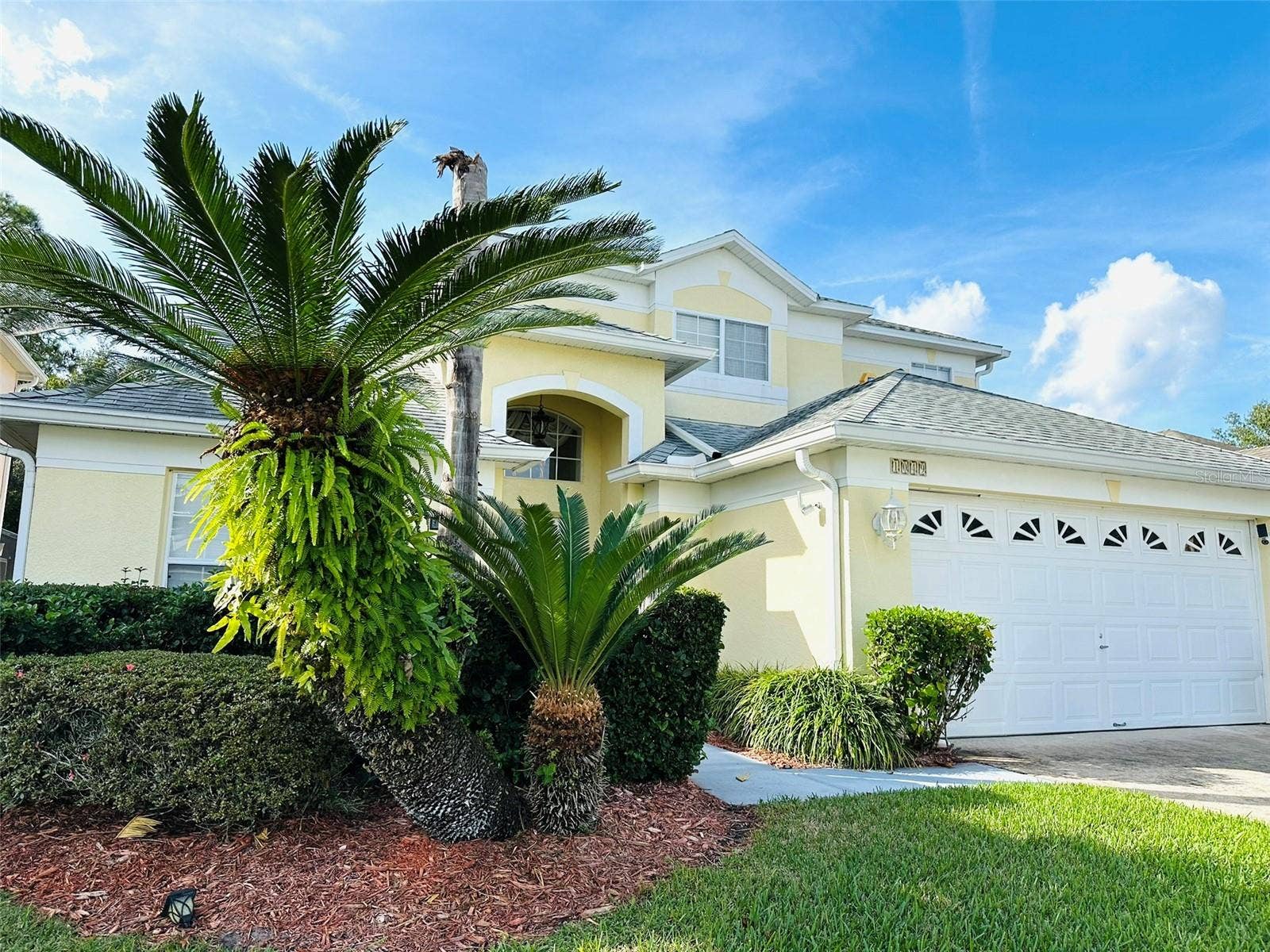 1049 LAKE BERKLEY DRIVE, Kissimmee, FL 34746 1049 LAKE BERKLEY DRIVE, Kissimmee, FL 34746