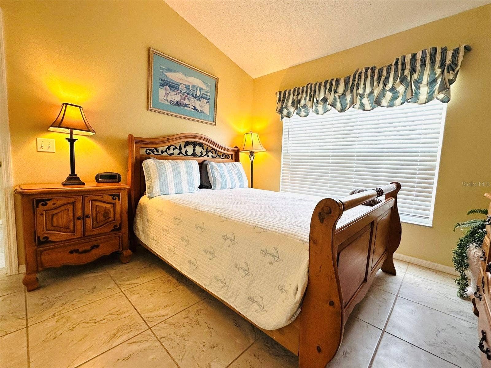 1049 LAKE BERKLEY DRIVE, Kissimmee, FL 34746 1049 LAKE BERKLEY DRIVE, Kissimmee, FL 34746