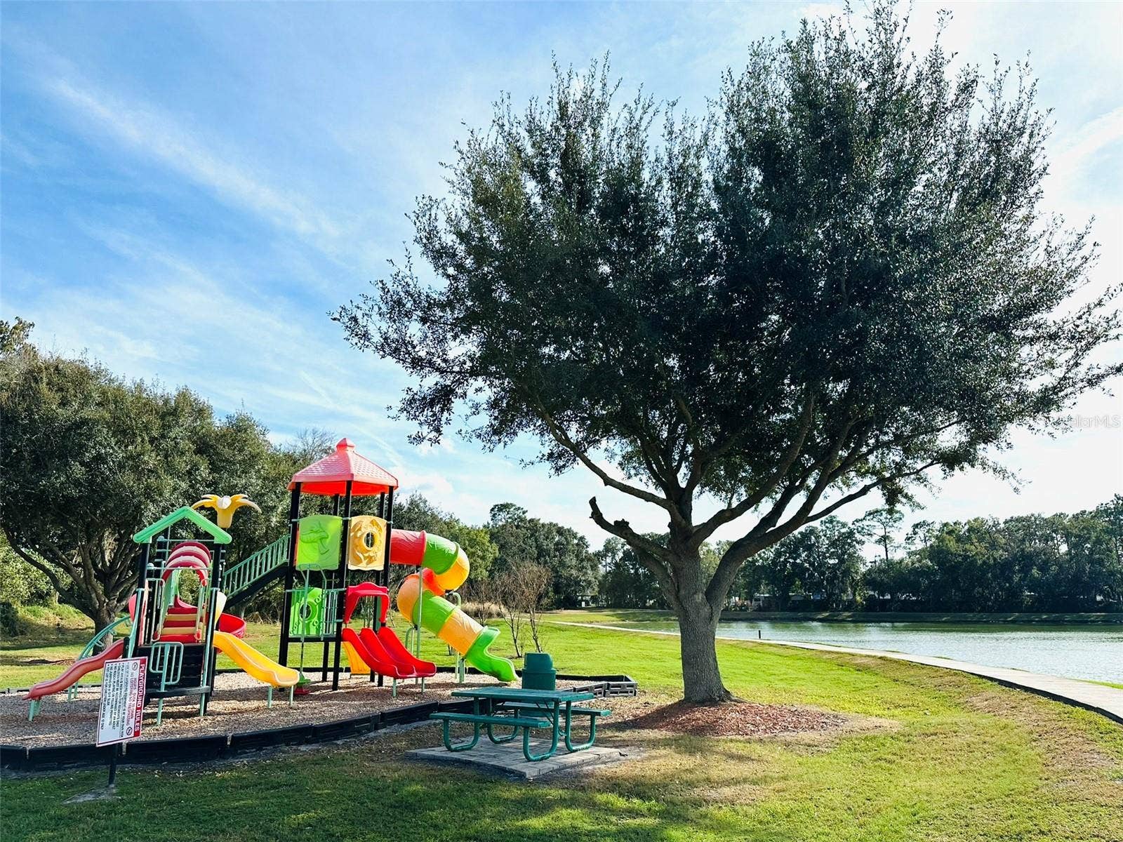 1049 LAKE BERKLEY DRIVE, Kissimmee, FL 34746 1049 LAKE BERKLEY DRIVE, Kissimmee, FL 34746