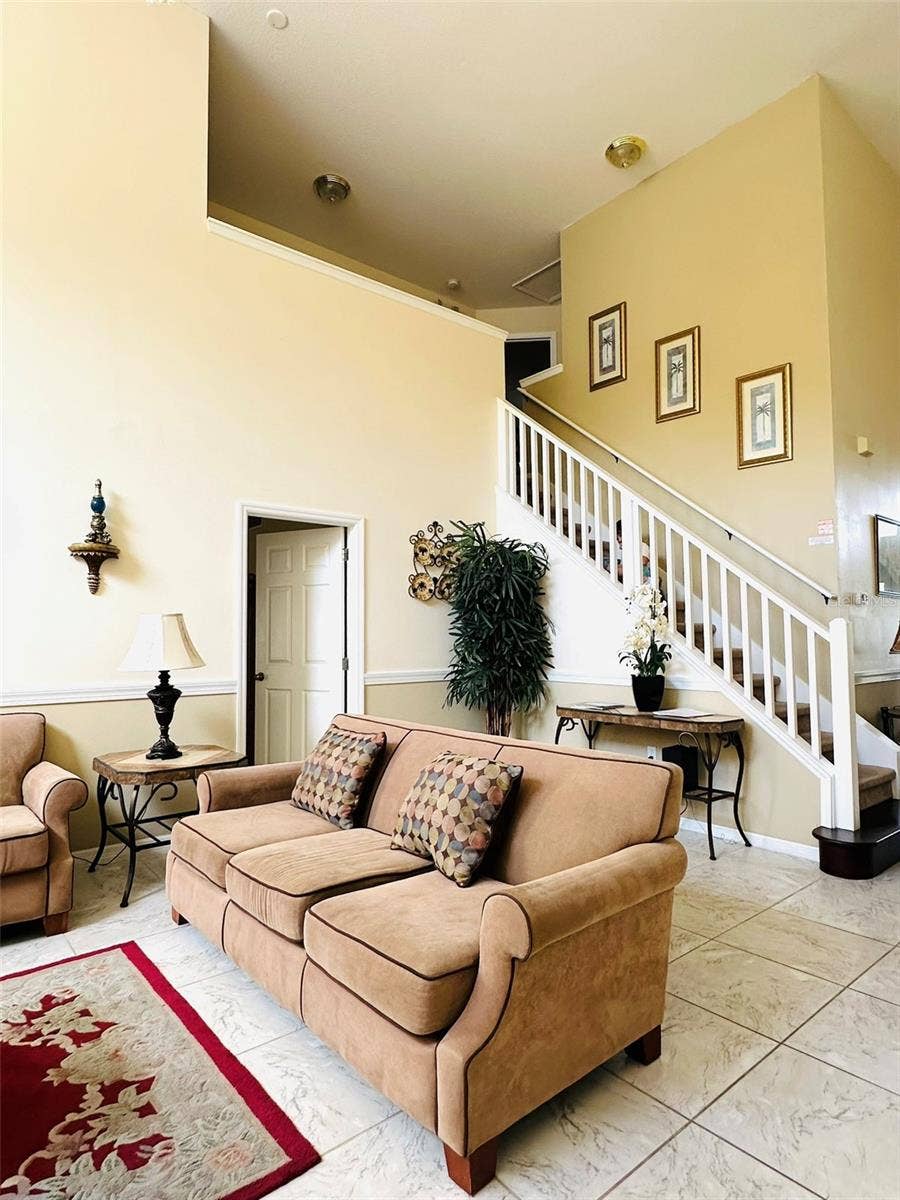 1049 LAKE BERKLEY DRIVE, Kissimmee, FL 34746 1049 LAKE BERKLEY DRIVE, Kissimmee, FL 34746