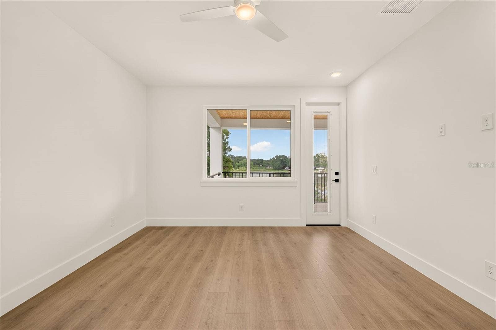 1205 FALCON DRIVE, Orlando, FL 32803 1205 FALCON DRIVE, Orlando, FL 32803
