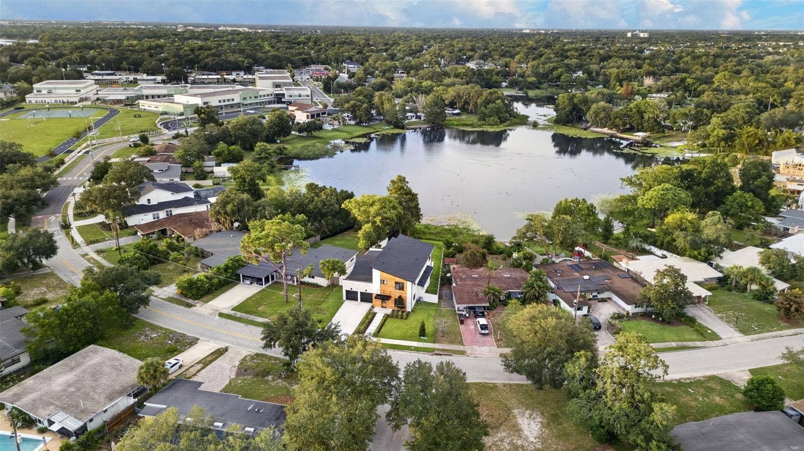 1205 FALCON DRIVE, Orlando, FL 32803 1205 FALCON DRIVE, Orlando, FL 32803