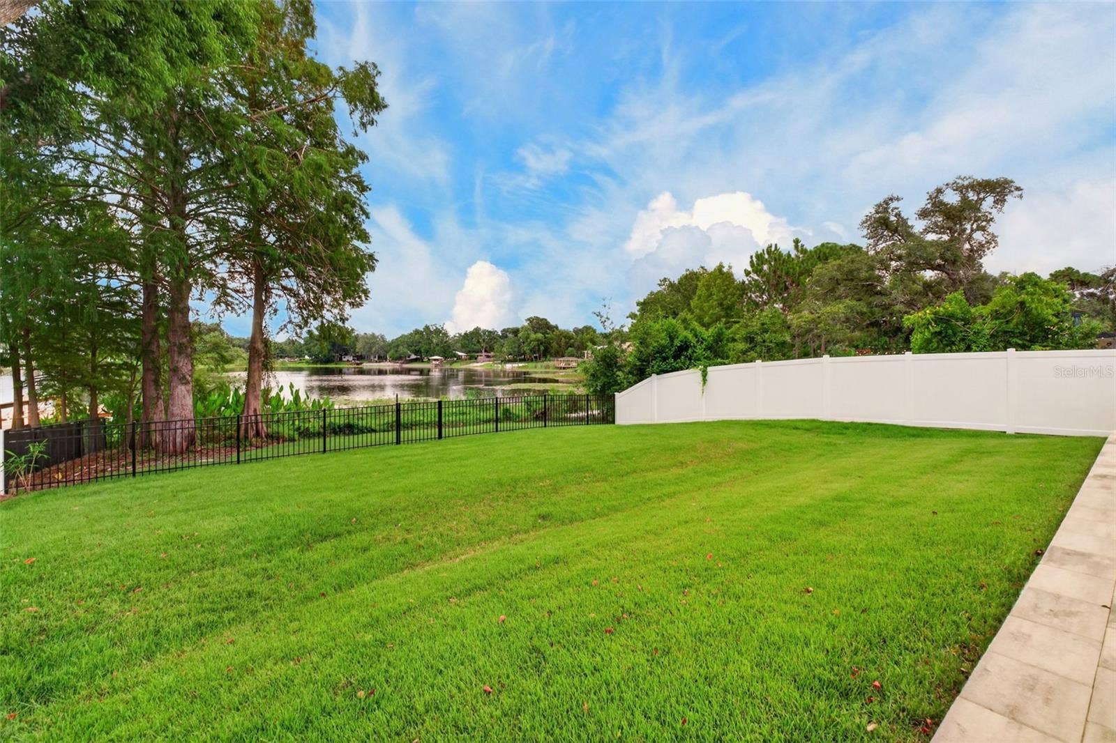1205 FALCON DRIVE, Orlando, FL 32803 1205 FALCON DRIVE, Orlando, FL 32803