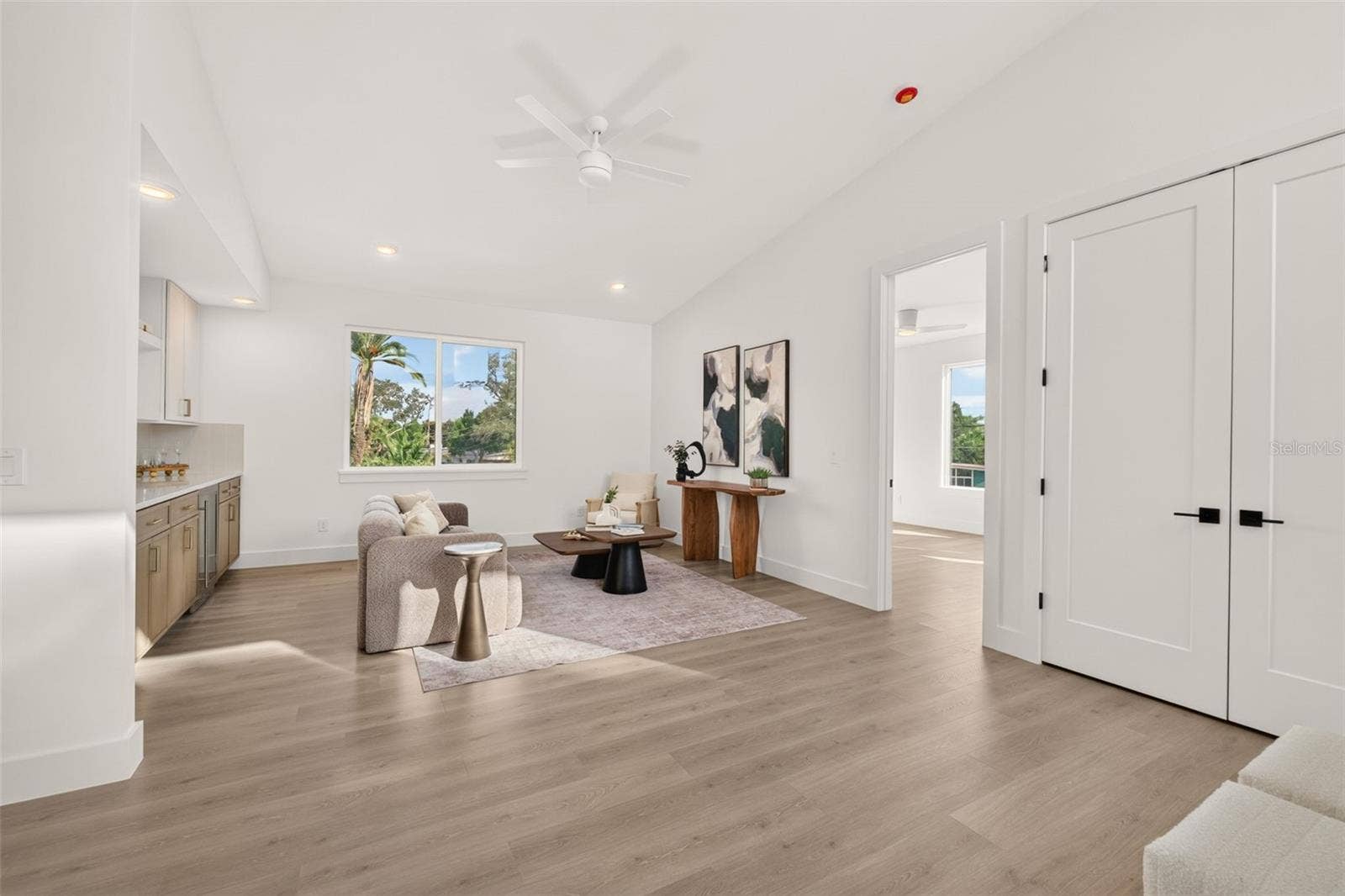 1205 FALCON DRIVE, Orlando, FL 32803 1205 FALCON DRIVE, Orlando, FL 32803