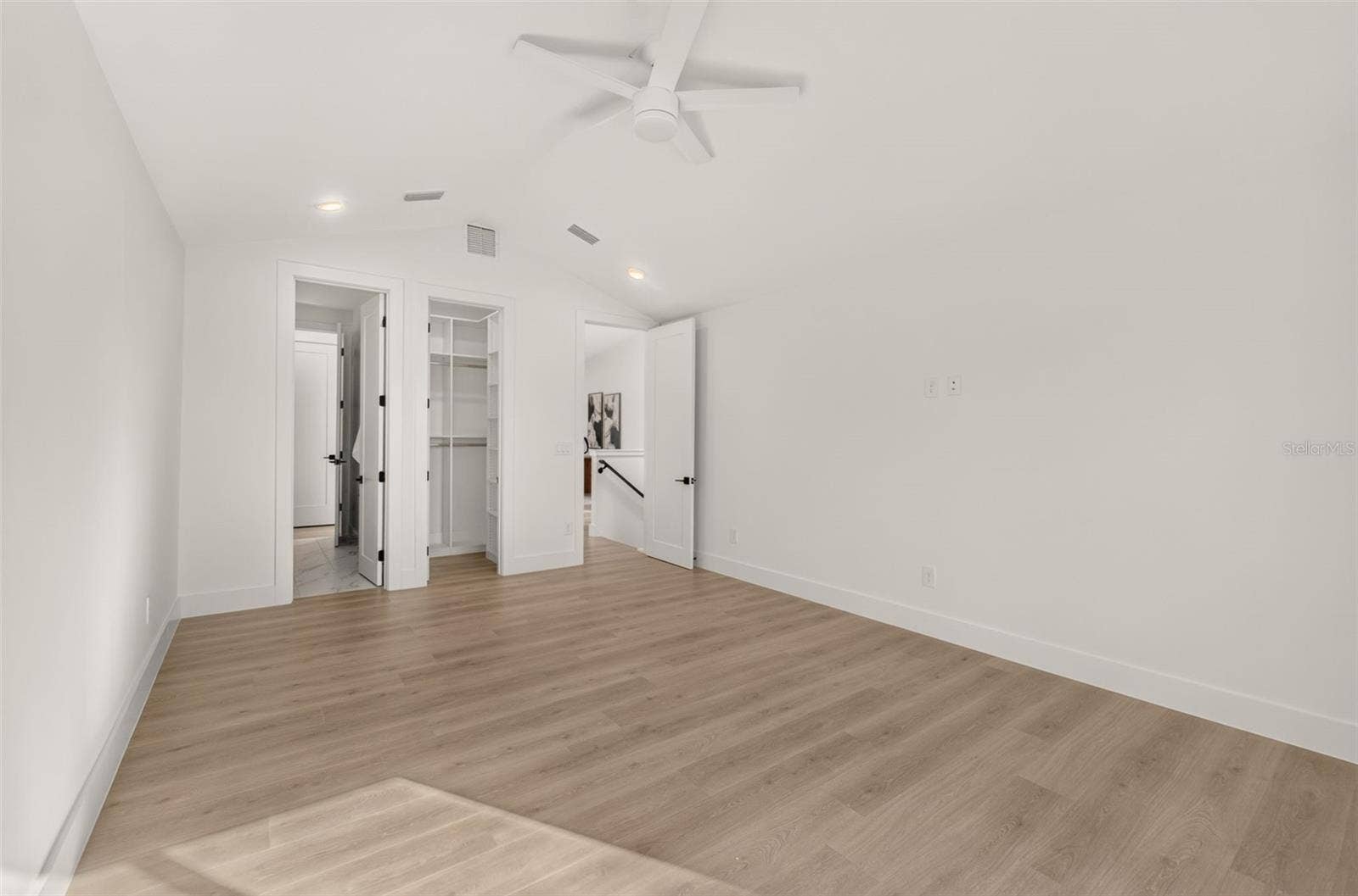 1205 FALCON DRIVE, Orlando, FL 32803 1205 FALCON DRIVE, Orlando, FL 32803