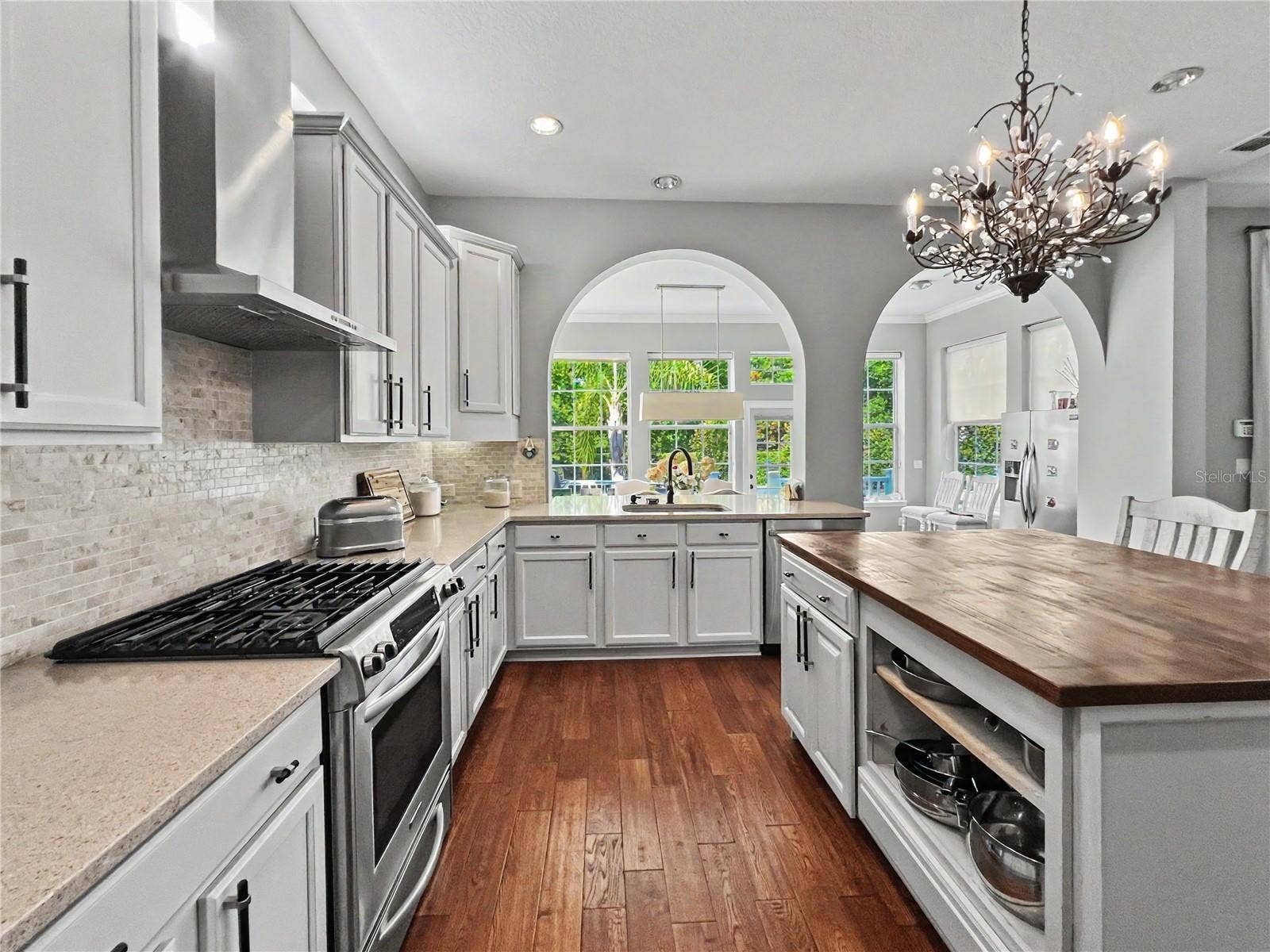 807 OAK SHADOWS ROAD, Celebration, FL 34747 807 OAK SHADOWS ROAD, Celebration, FL 34747