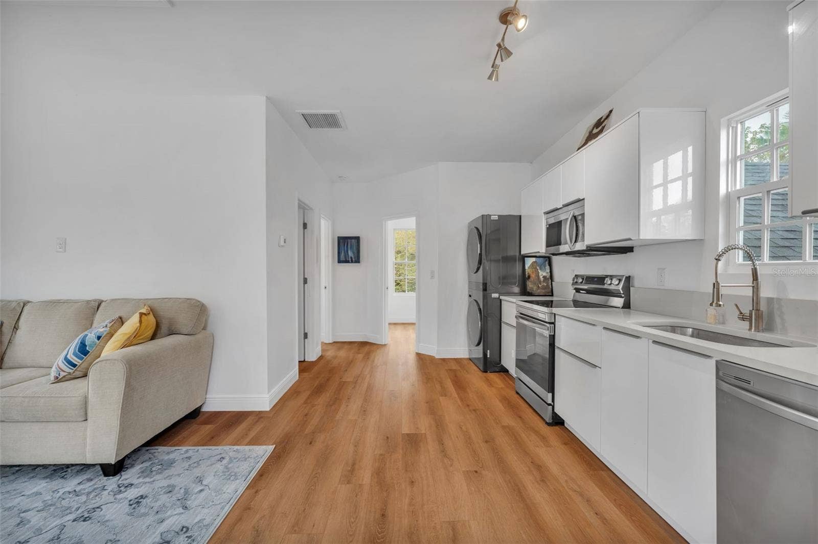807 OAK SHADOWS ROAD, Celebration, FL 34747 Garage Apartment Kitchen