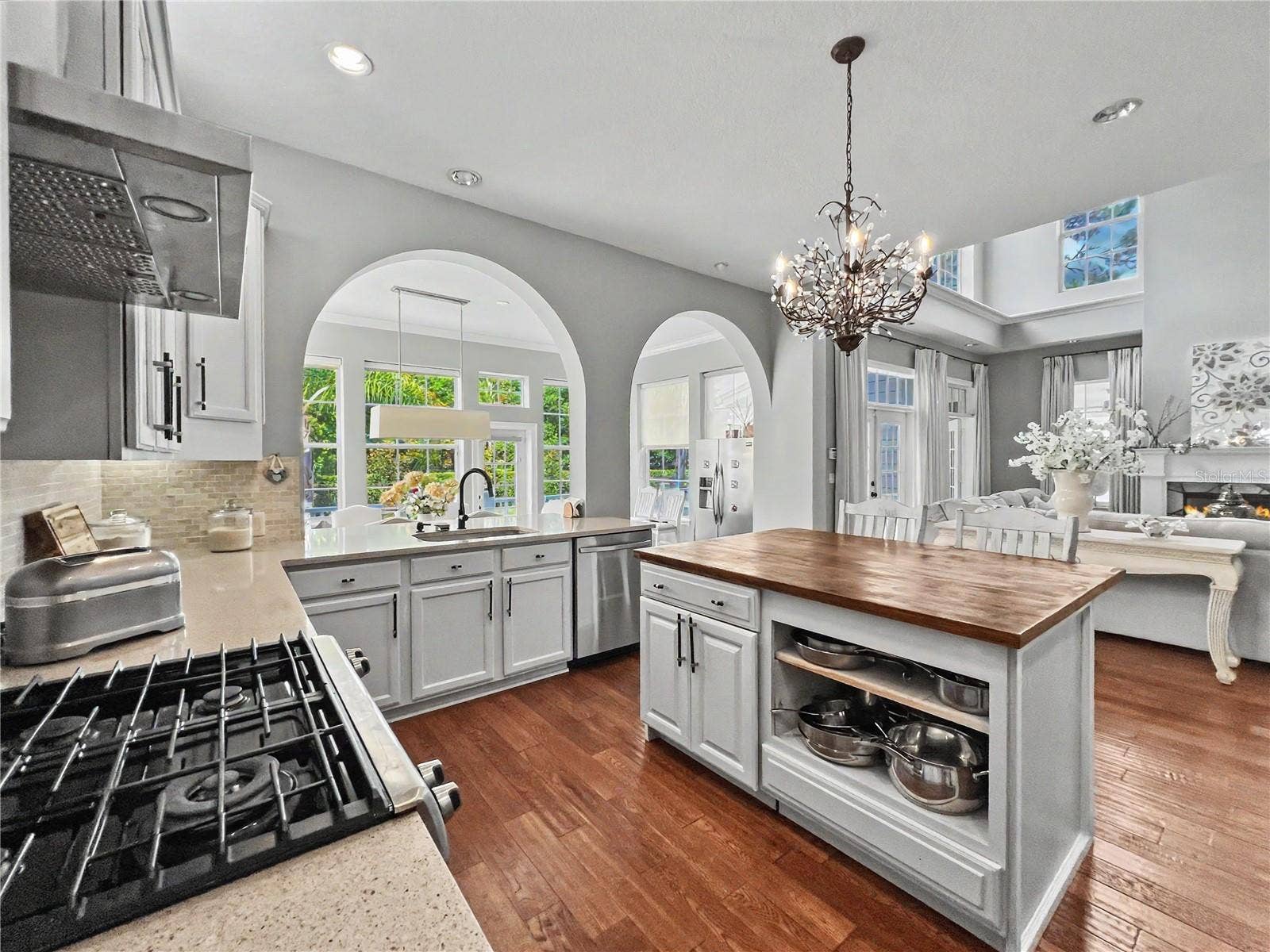 807 OAK SHADOWS ROAD, Celebration, FL 34747 807 OAK SHADOWS ROAD, Celebration, FL 34747