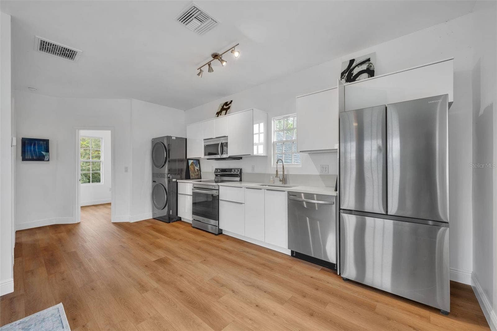 807 OAK SHADOWS ROAD, Celebration, FL 34747 Garage Apartment kitchen
