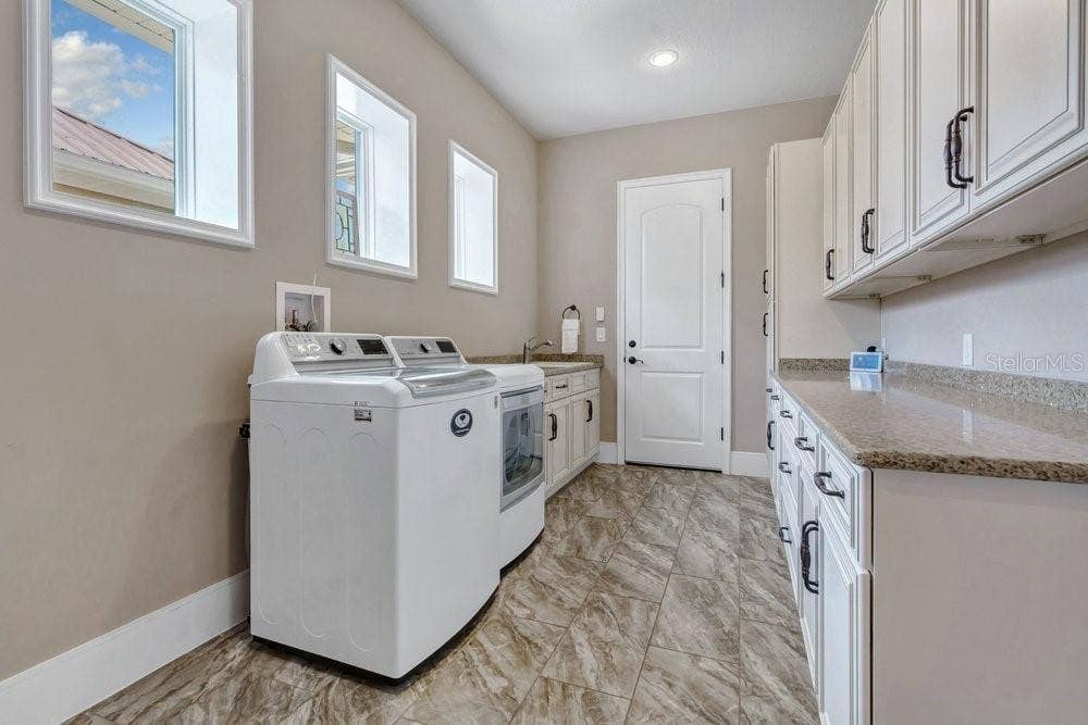 1940 MAGNOLIA AVENUE, Winter Park, FL 32792 1940 MAGNOLIA AVENUE, Winter Park, FL 32792