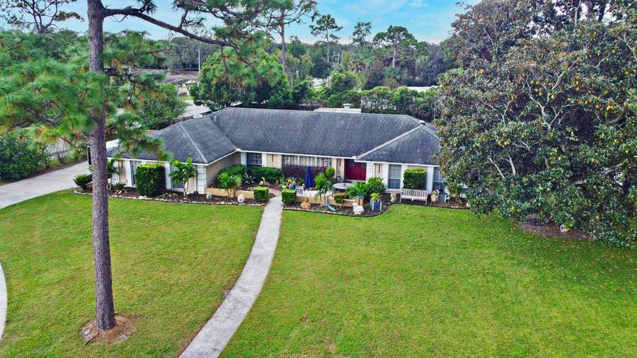 Property photo for 1200 WAVERLY WAY, Longwood, FL