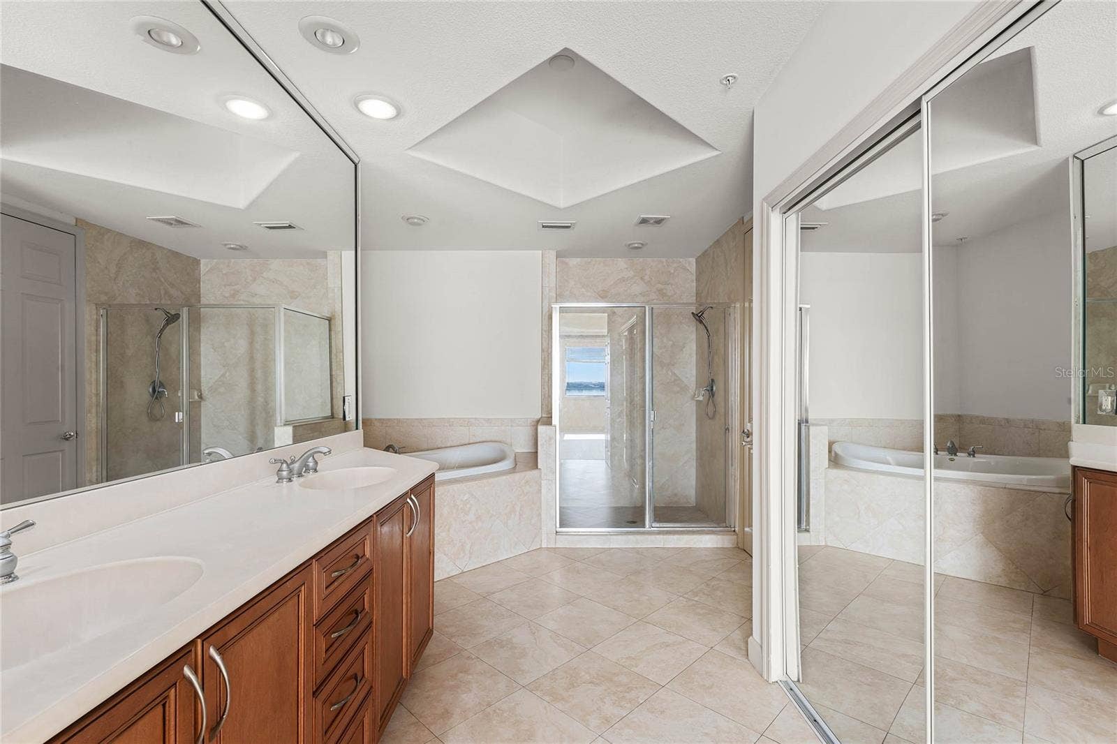 8761 THE ESPLANADE, #22, Orlando, FL 32836 8761 THE ESPLANADE, #22, Orlando, FL 32836