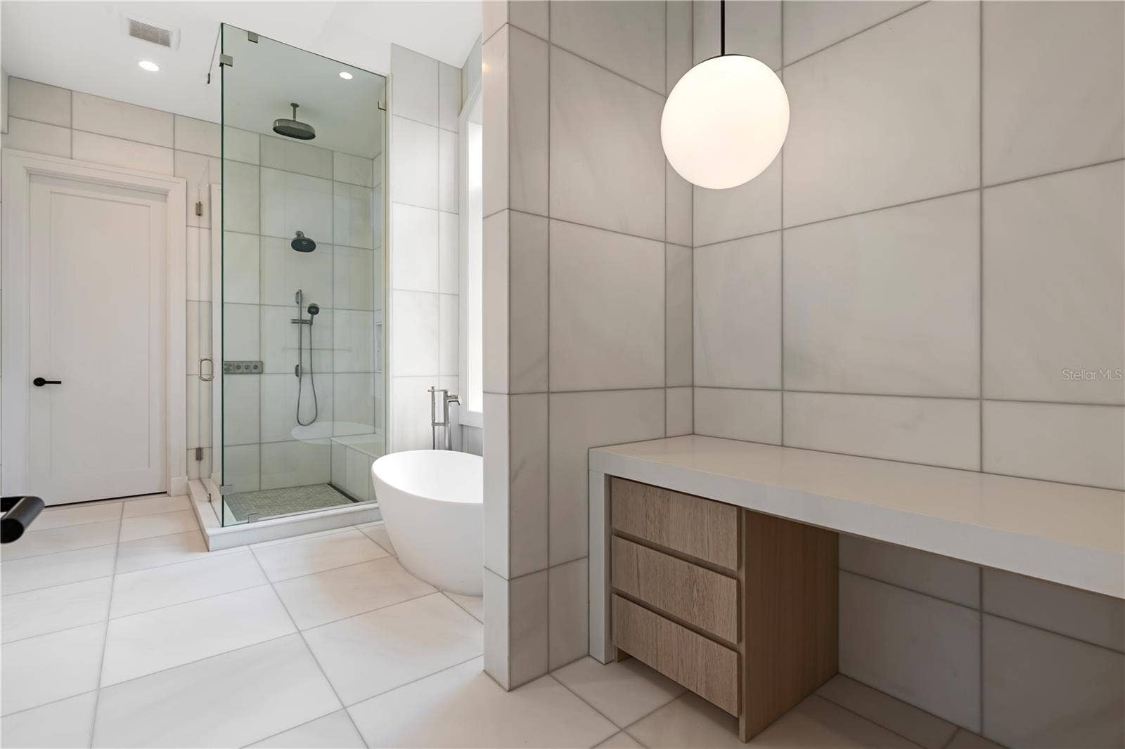 10331 WINTER SPARKLE CIRCLE, Golden Oak, FL 32836 Primary Bathroom
