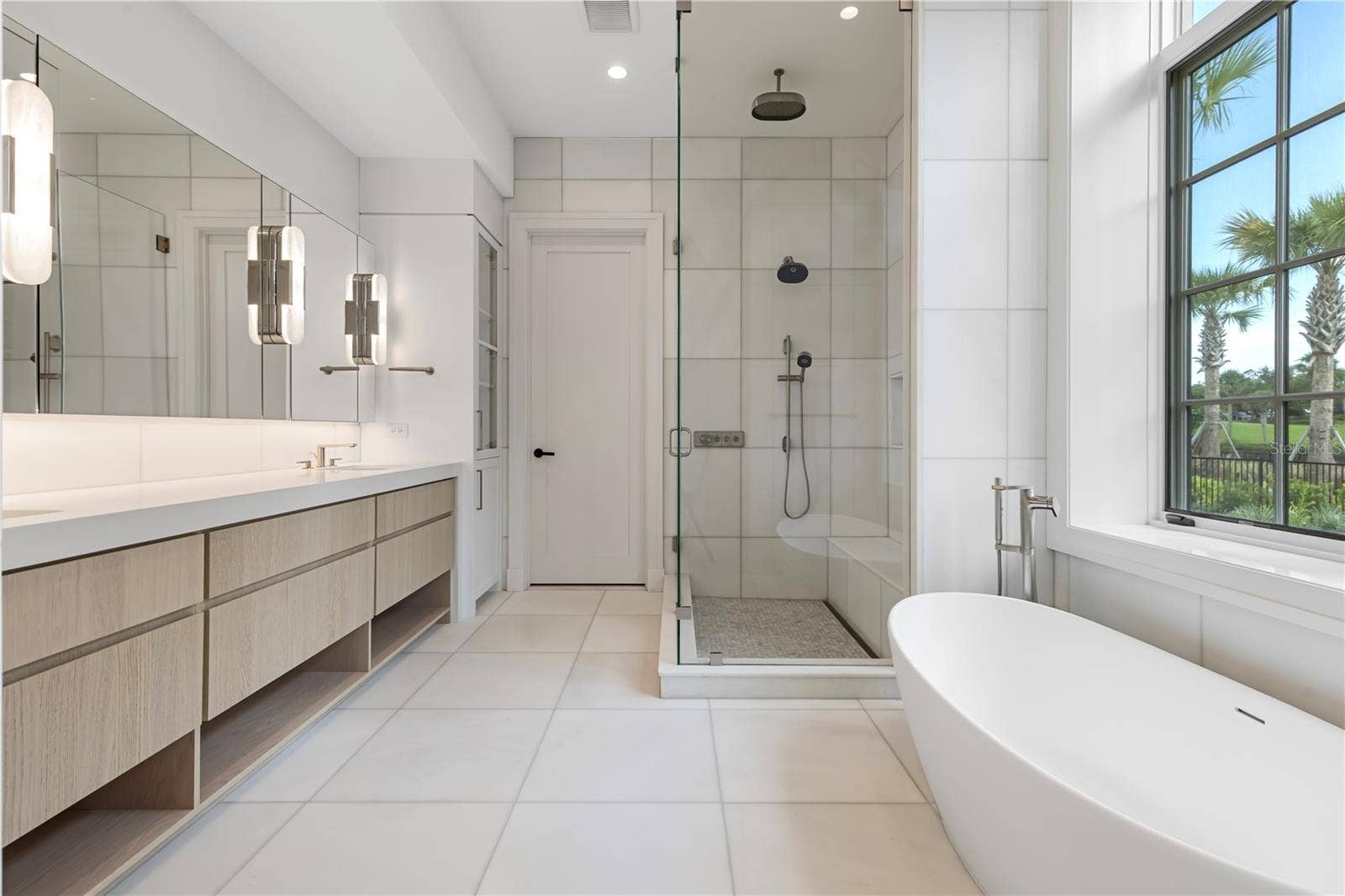10331 WINTER SPARKLE CIRCLE, Golden Oak, FL 32836 Primary Bathroom