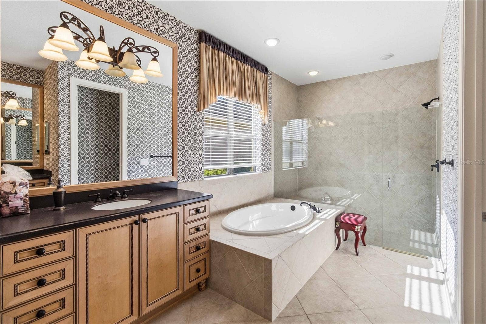 1298 BELLA VISTA CIRCLE, Longwood, FL 32779 1298 BELLA VISTA CIRCLE, Longwood, FL 32779