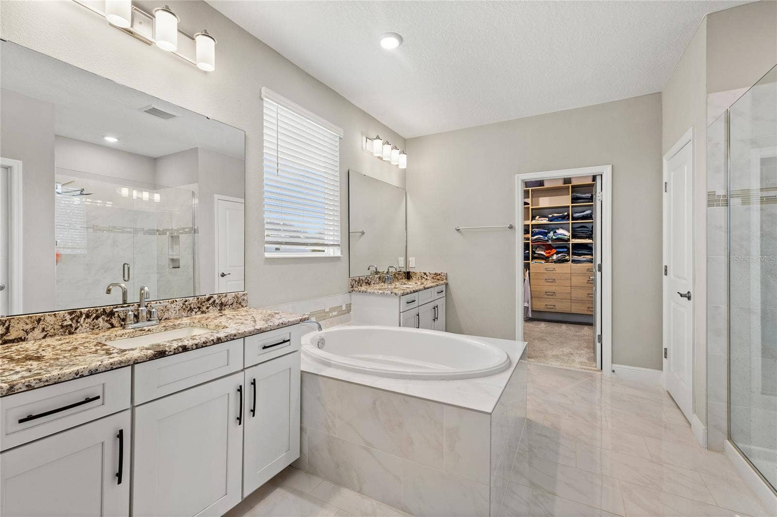 15031 GUAVA BAY DRIVE, Winter Garden, FL 34787 15031 GUAVA BAY DRIVE, Winter Garden, FL 34787
