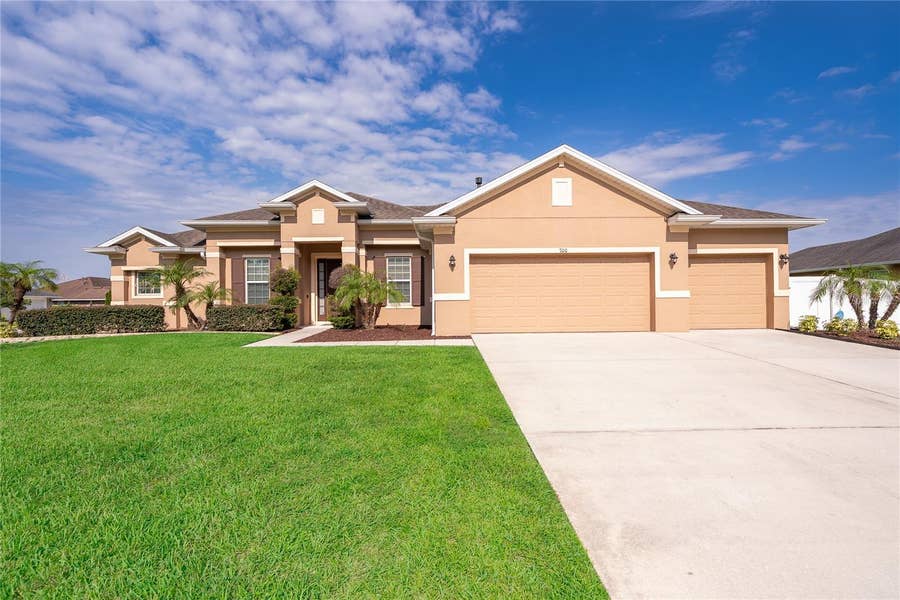 Property photo for 700 ELKHORN FERN LANE, Deland, FL