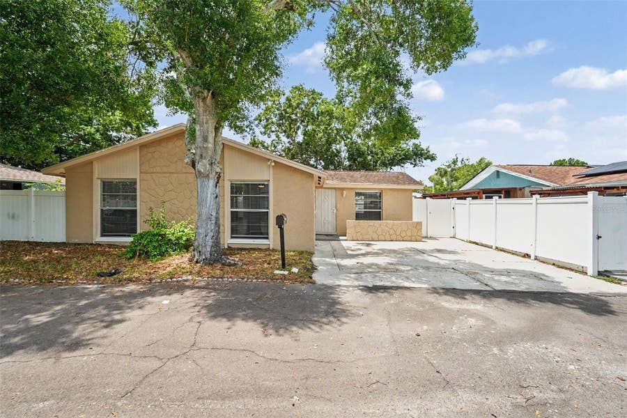 Property photo for 6404 FREEDOM COURT, Tampa, FL