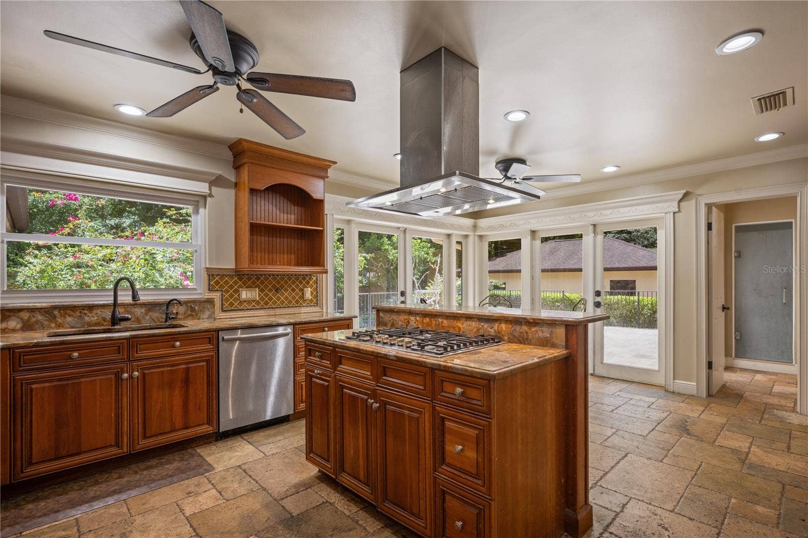 2009 WOODY DRIVE, Windermere, FL 34786 2009 WOODY DRIVE, Windermere, FL 34786