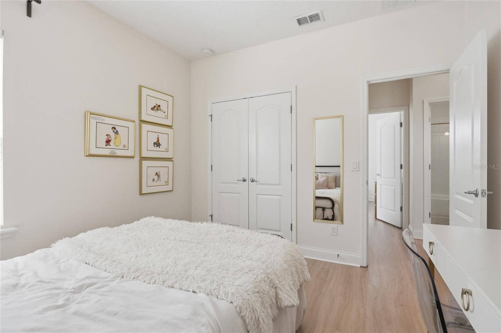 8105 LAUREATE BOULEVARD, Orlando, FL 32827 8105 LAUREATE BOULEVARD, Orlando, FL 32827