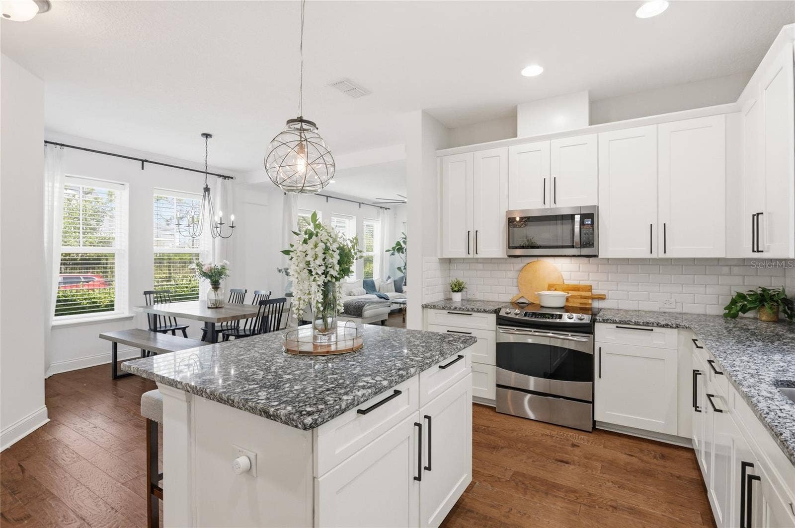 8105 LAUREATE BOULEVARD, Orlando, FL 32827 8105 LAUREATE BOULEVARD, Orlando, FL 32827