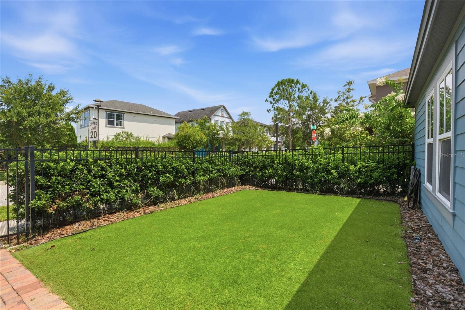8105 LAUREATE BOULEVARD, Orlando, FL 32827 8105 LAUREATE BOULEVARD, Orlando, FL 32827