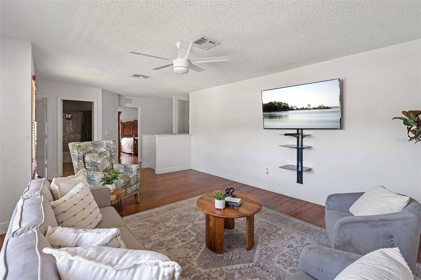 1424 AGUACATE COURT, Orlando, FL 32837 Massive Loft area. Perfect for another living space, game area or room conversion