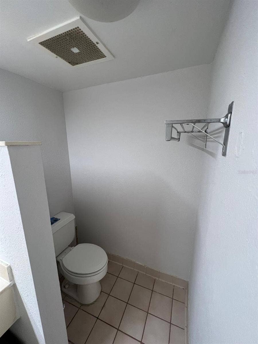 8421 S ORANGE BLOSSOM TRAIL, #443, Orlando, FL 32809 8421 S ORANGE BLOSSOM TRAIL, #443, Orlando, FL 32809