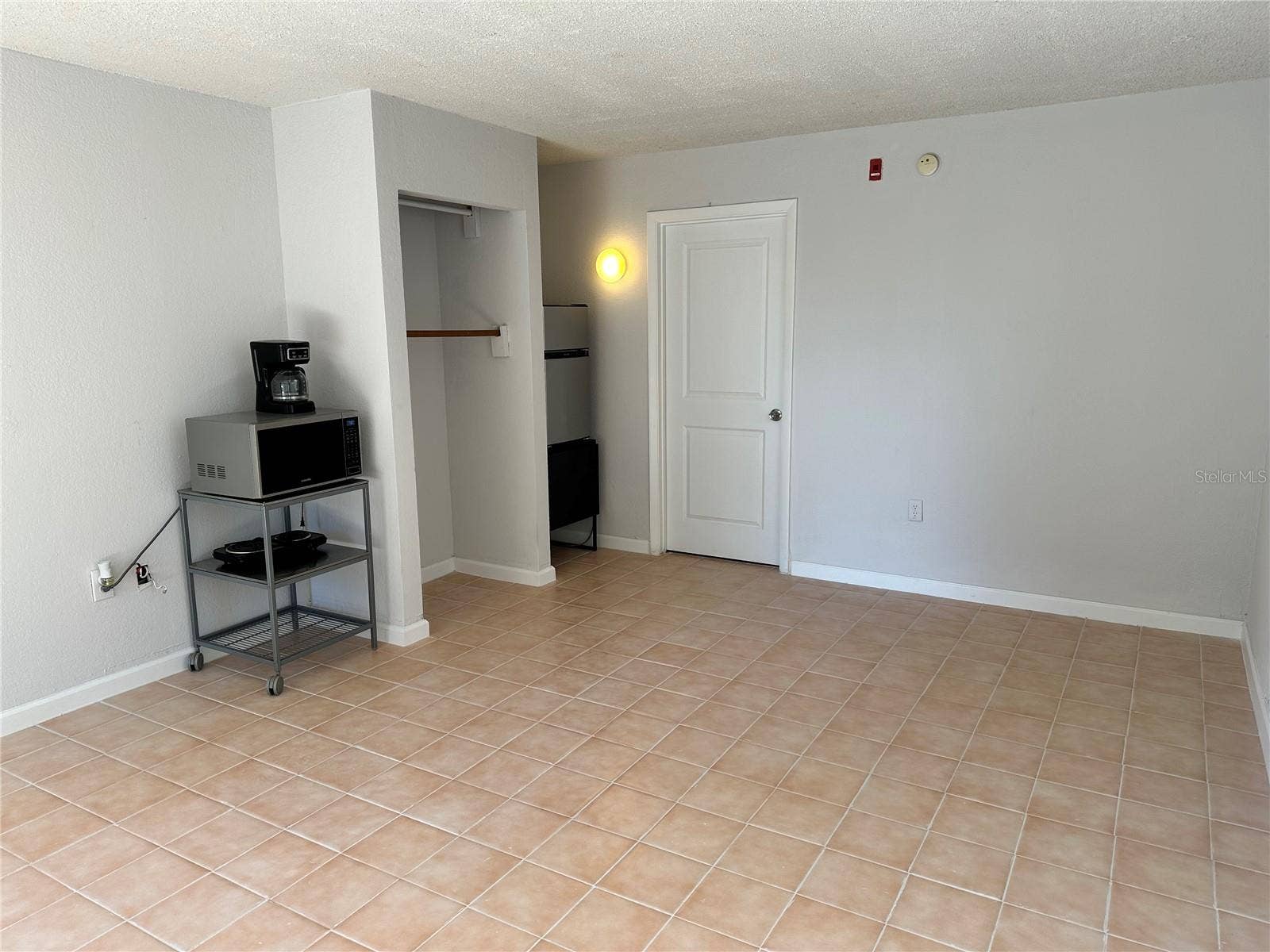 8421 S ORANGE BLOSSOM TRAIL, #443, Orlando, FL 32809 8421 S ORANGE BLOSSOM TRAIL, #443, Orlando, FL 32809