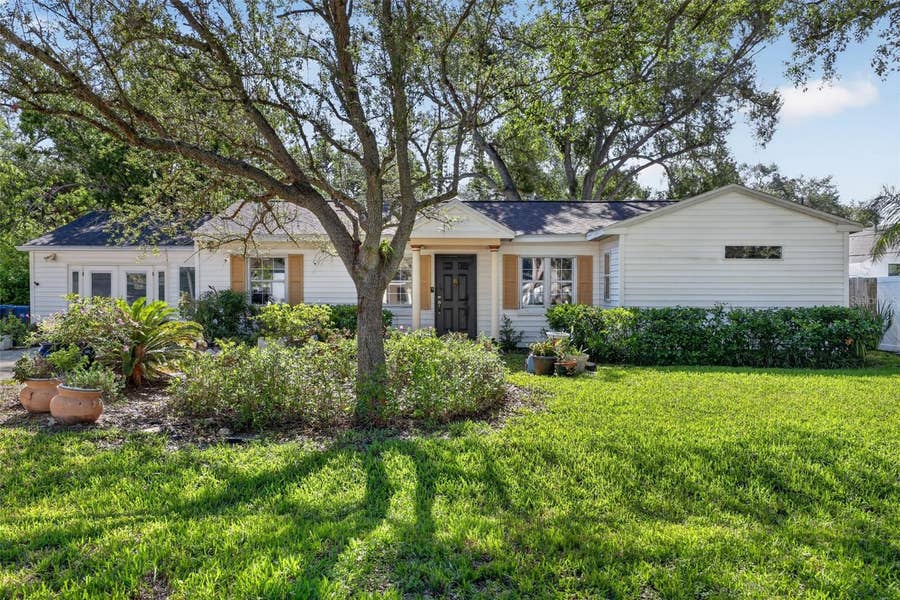Property photo for 4204 S RENELLIE DRIVE, Tampa, FL