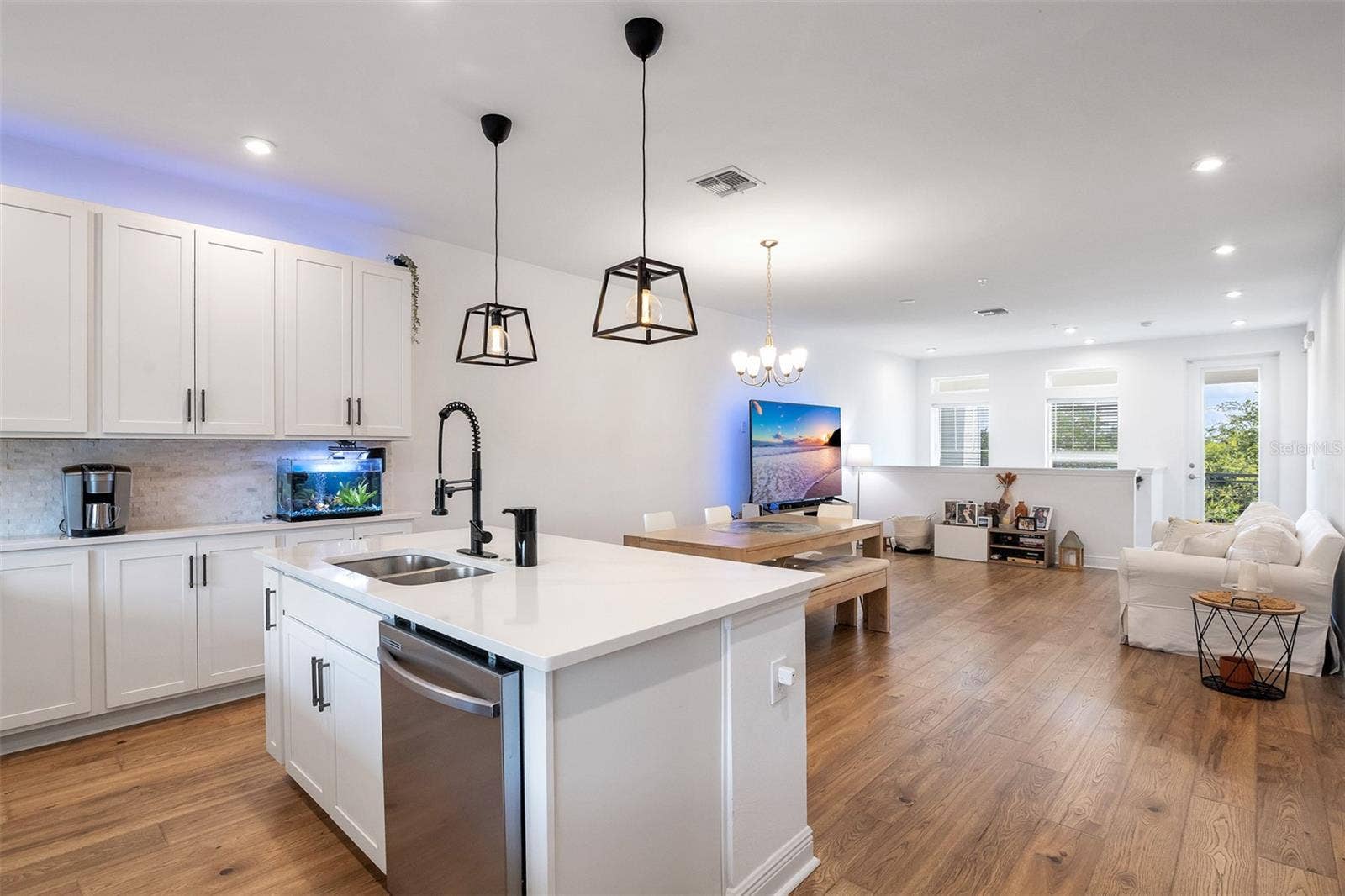 7251 NEMOURS PARKWAY, Orlando, FL 32827 7251 NEMOURS PARKWAY, Orlando, FL 32827