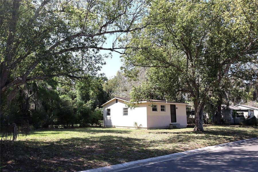 Property photo for 2024 DIXIE AVENUE, Eustis, FL