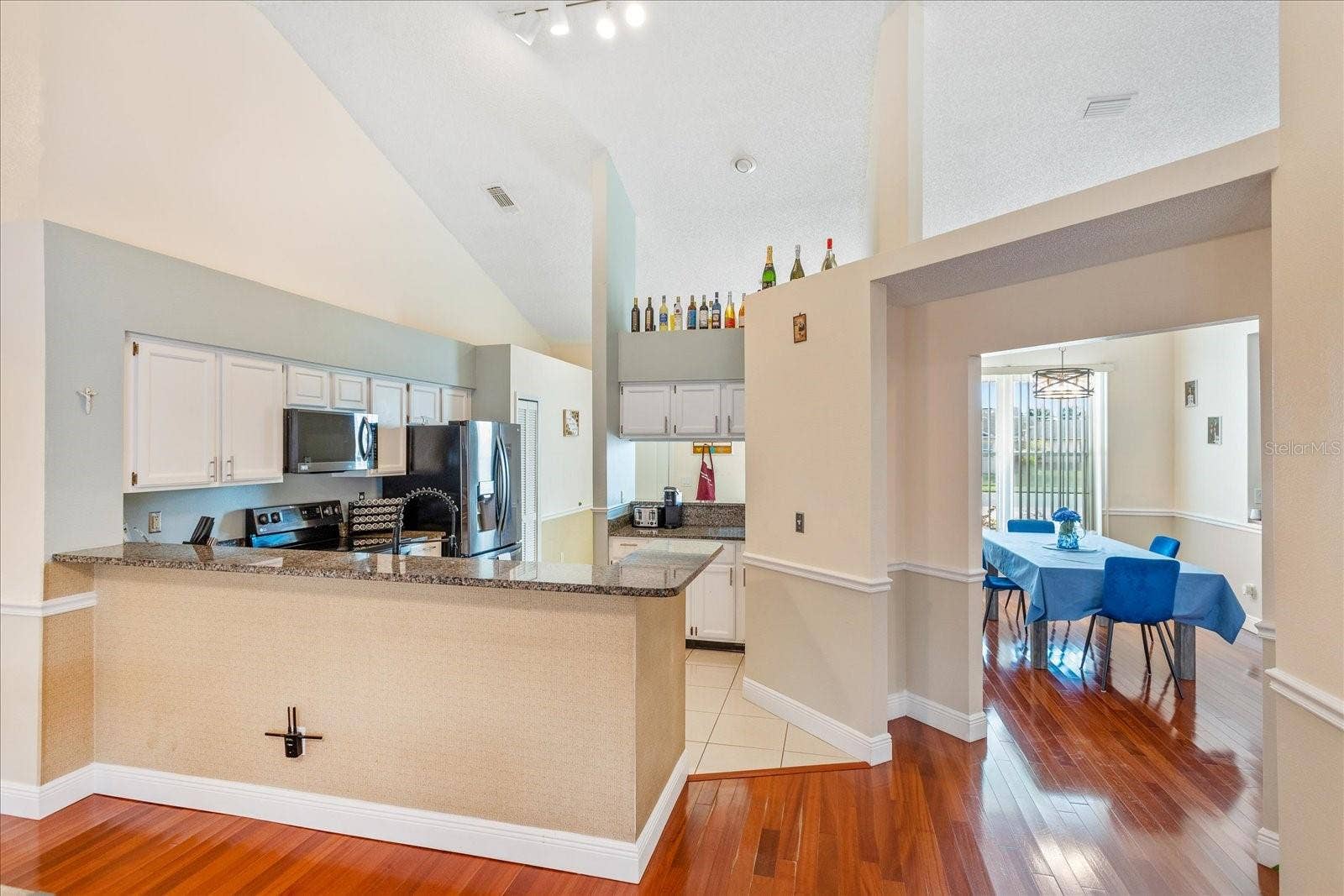 2821 LONE FEATHER DRIVE, Orlando, FL 32837 2821 LONE FEATHER DRIVE, Orlando, FL 32837