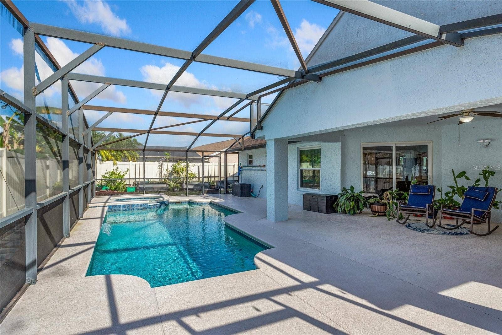 2821 LONE FEATHER DRIVE, Orlando, FL 32837 2821 LONE FEATHER DRIVE, Orlando, FL 32837