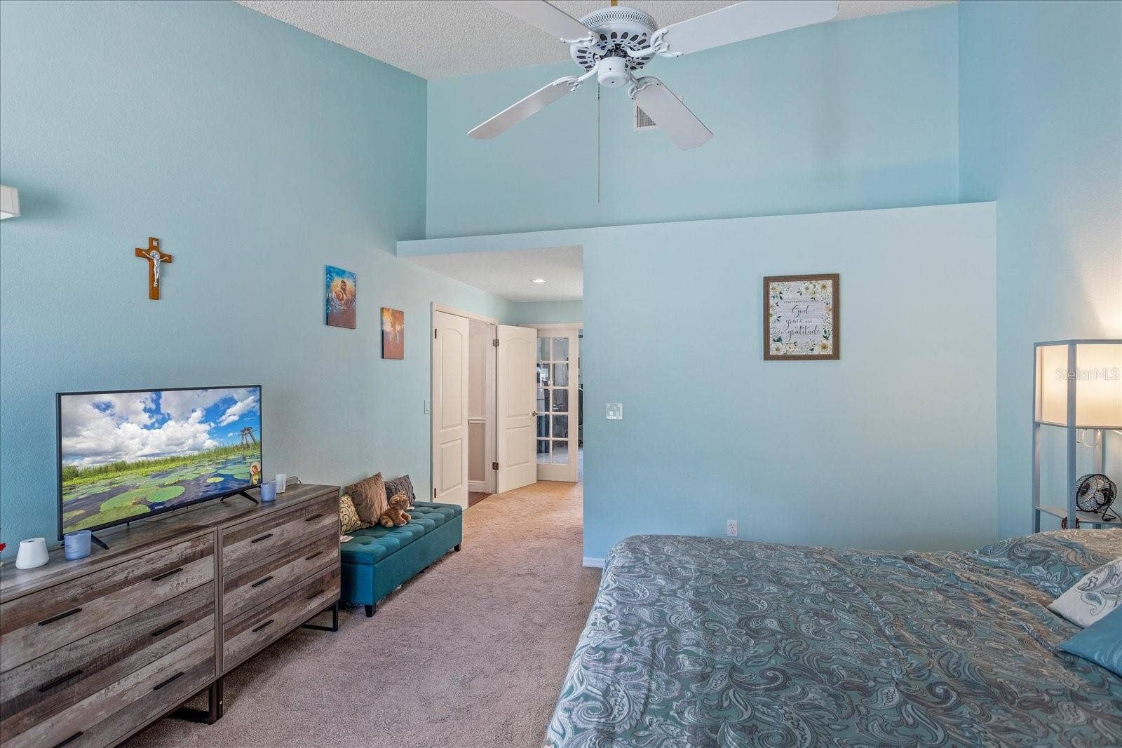 2821 LONE FEATHER DRIVE, Orlando, FL 32837 2821 LONE FEATHER DRIVE, Orlando, FL 32837