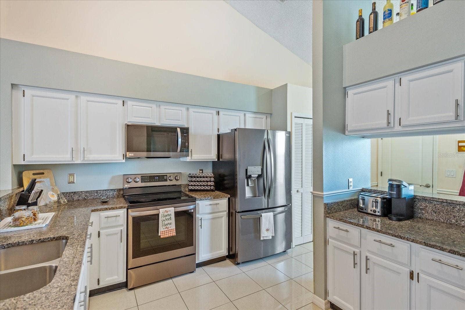 2821 LONE FEATHER DRIVE, Orlando, FL 32837 2821 LONE FEATHER DRIVE, Orlando, FL 32837